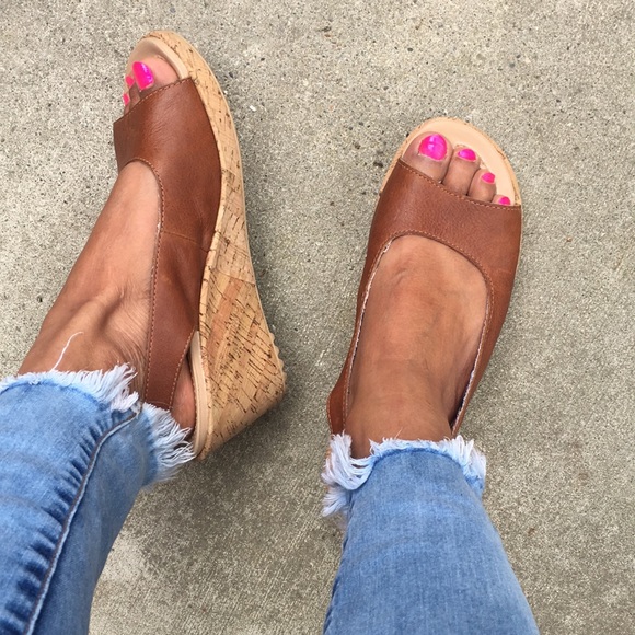 CROCS Shoes - CROCS SANDALS